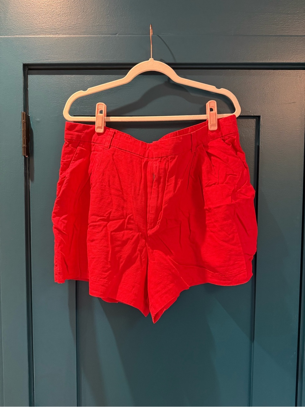 Gap Women’s High Rise Red Shorts